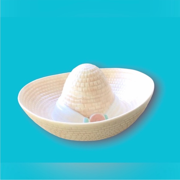 Treasure Craft Servingware Hat Dish - Picture 2 of 6